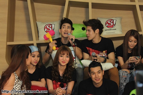 ภาพบรรยากาศ Sanook! Live Chat นักล่าฝัน AF10