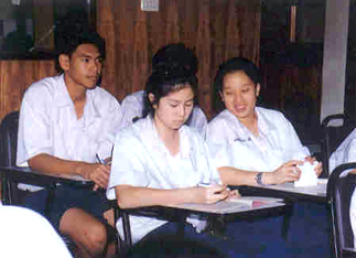 โรงเรียนที่ทรงก่อตั้ง