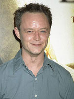Desmond Askew (เดสม่อน แอสคิว)