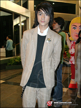 แน็ค ชาลี ไตรรัตน์