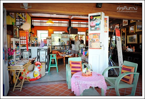 ตลาดน้ำเกาะกลอย สัมผัสบรรยากาศเก่า ๆ