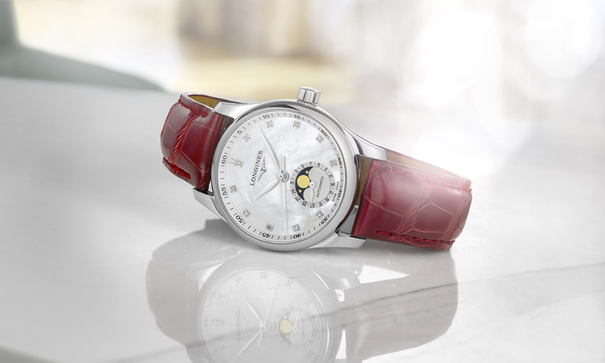 The Longines Master Collection เสน่ห์โค้งมนของพระจันทร์บนข้อมือ