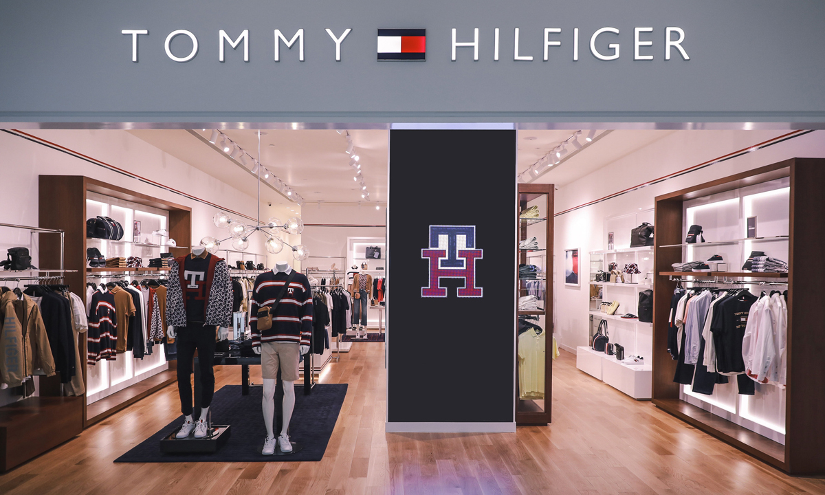 Tommy Hilfiger เฉลิมฉลองสาขาใหม่ พร้อมเปิดตัวคอลเลกชัน TH Monogram