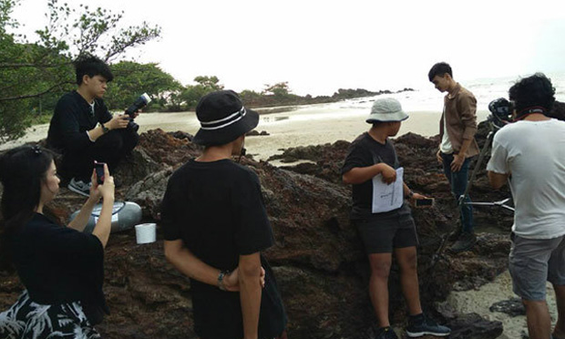 เบื้องหลังเอ็มวีที่ไม่ธรรมดาของ 4 หนุ่มวง \