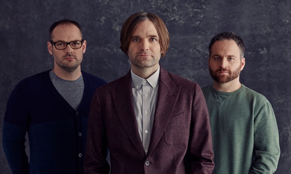 10 เหตุผลทำไมคุณต้องรู้จัก Death Cab For Cutie