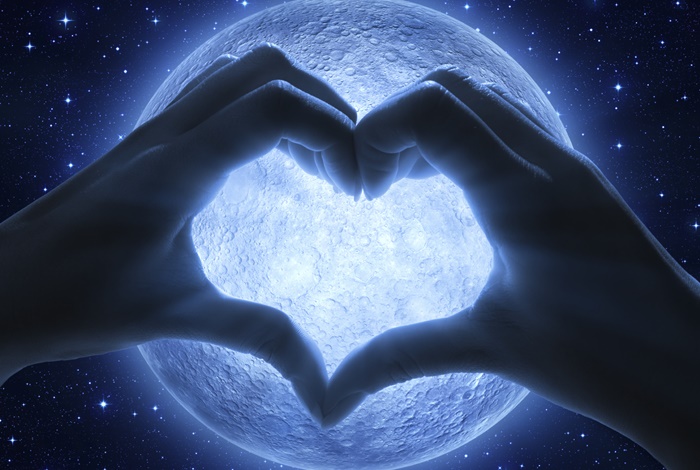 เพลงรักวันลอยกระทง! รวมเพลงหวาน-ซึ้ง-เศร้าคืนพระจันทร์เต็มดวง