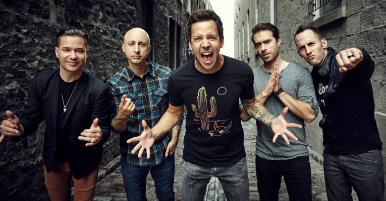 “Simple Plan” วงป็อปพั้งค์ขวัญใจสาวๆ กลับมากระตุกต่อมความมันอีกครั้ง!!