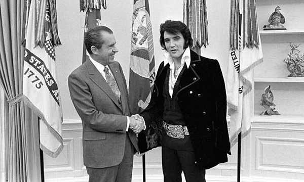 จะเกิดอะไรขึ้นเมื่อ เอลวิสต้องพบกับประธานาธิบดีนิกสัน ใน Elvis & Nixon