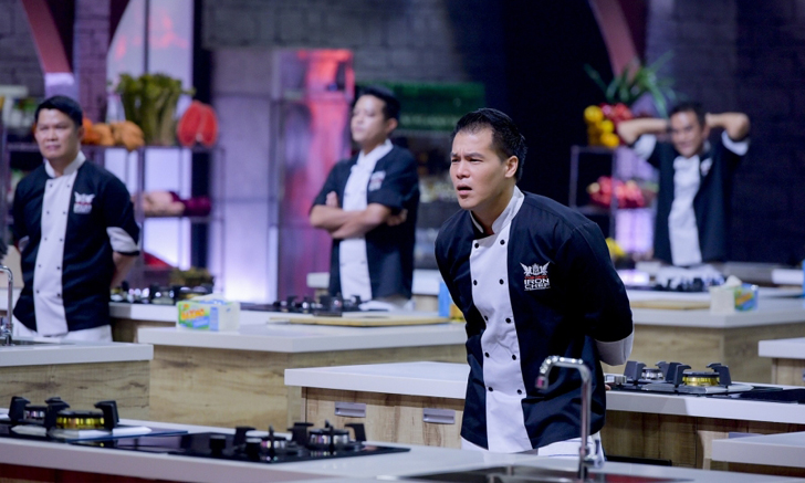 THE NEXT IRON CHEF ทำ 13 เชฟกุมขมับเปิด \