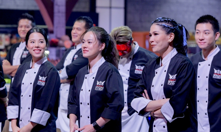 THE NEXT IRON CHEF ดุเดือดสะท้านทรวง 12 เชฟประสานมือฝ่าด่านโหด