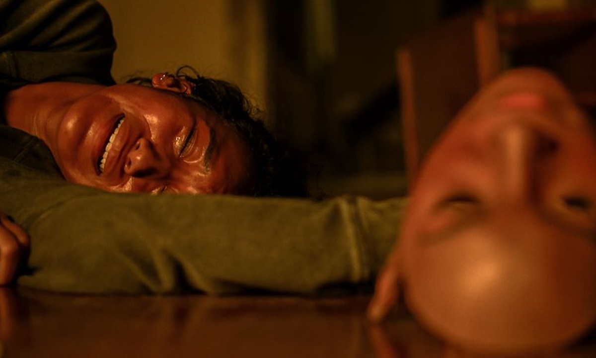 [เปิด Netflix มารีวิว] There\'s Someone Inside Your House ไล่เชือดที่นองเลือดน้อยกว่าที่คิด