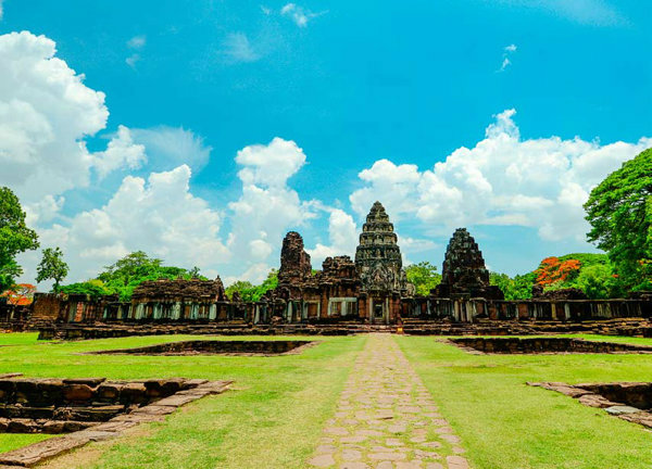 “พิมาย”เมืองเล็ก ๆ ที่ต้องไปสักครั้ง