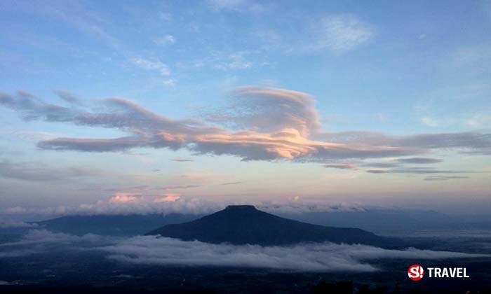 พาชมบรรยากาศในยามเช้า ณ ภูป่าเปาะ Unseen แห่งเมืองเลย!!