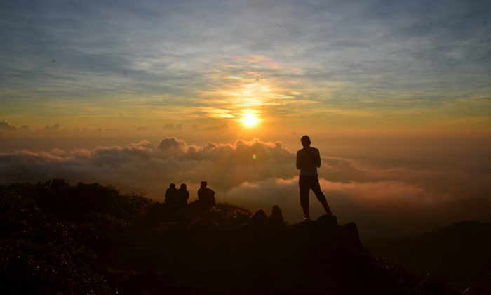 ชมวิวทะเลหมอกเขาล่อนนมสาว ที่เที่ยวชื่อแปลกแต่บรรยากาศสุดฟิน!