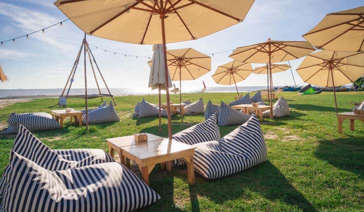 Secret Beach Cafe and Bistro คาเฟ่บนชายหาดลับ บรรยากาศดีใกล้กรุงเทพฯ