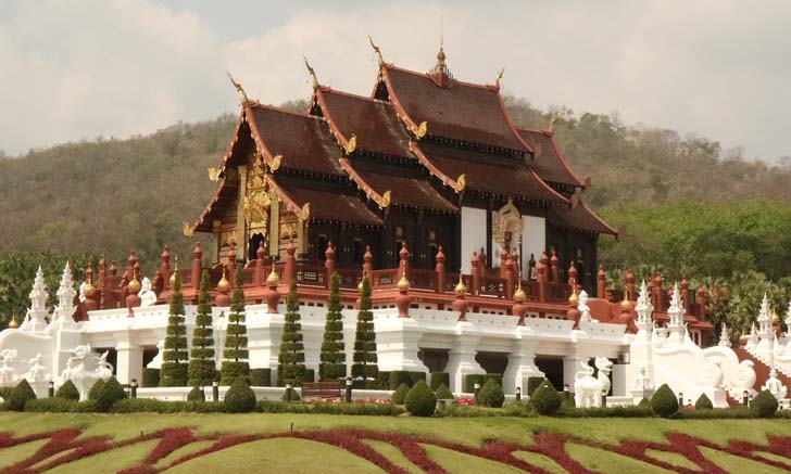 อุทยานหลวงราชพฤกษ์ จ.เชียงใหม่ จุดหมายของคนรักต้นไม้ ที่ไปเที่ยวได้ทั้งปี