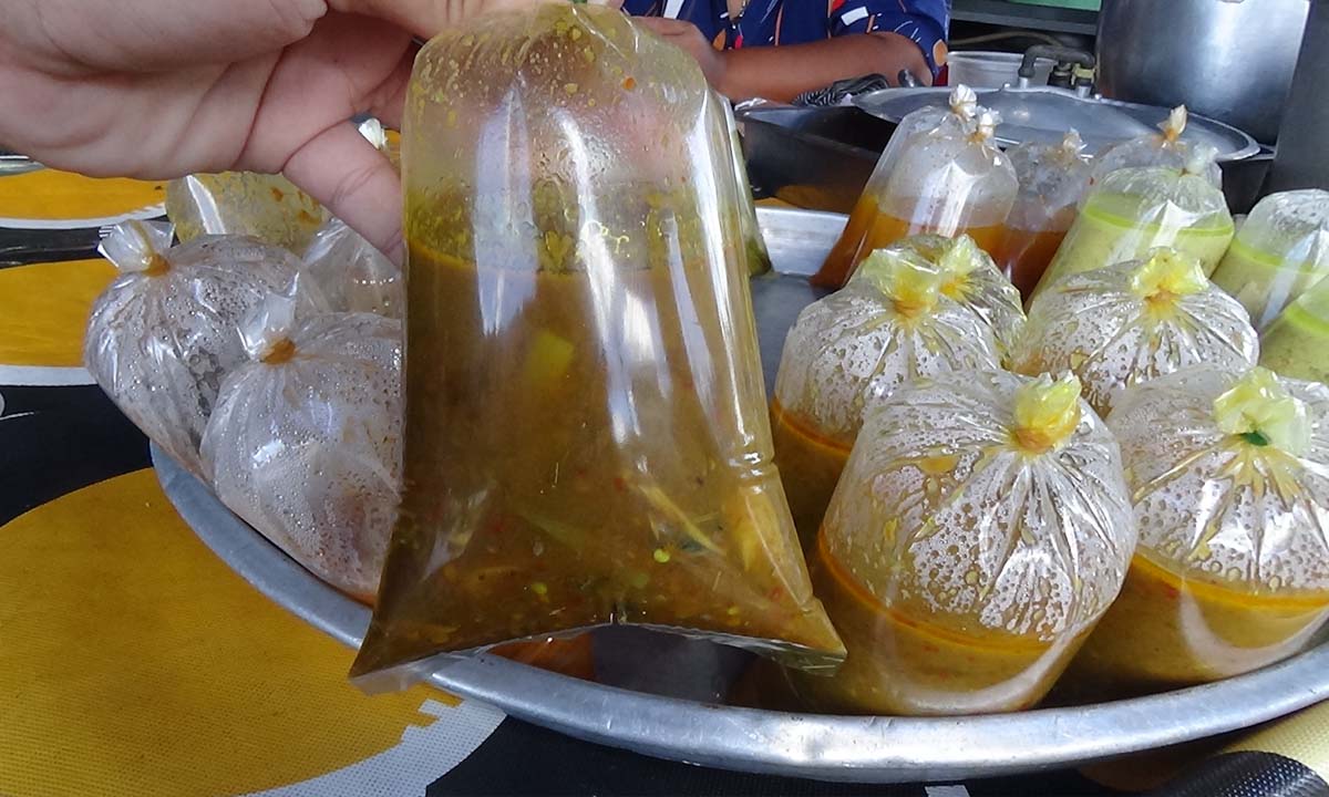 สตูลร้านขายแกงถุงละ 10 บาทอร่อยและถูกมีอยู่จริงเปิดขายสวนกระแสของแพง