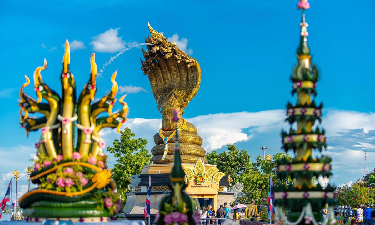 วันสัตตนาคราช บวงสรวงใหญ่องค์พญานาคริมฝั่งโขงนครพนม 7 วัน 7 คืน !