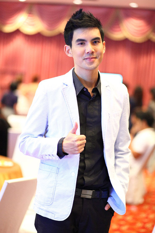 ดาราชาย เชียร์ ผู้หญิงเซ็กซี่ที่สุดแห่งปีของเมืองไทย 2011