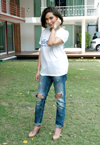 “ช่างมันฉันไม่แคร์” ตรงๆ แรงๆ จากใจพลอย เฌอมาลย์