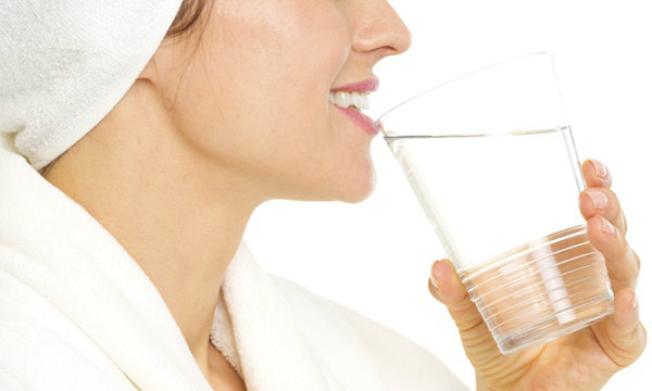 ดื่มน้ำอย่างไรให้เป็นยาอายุวัฒนะ